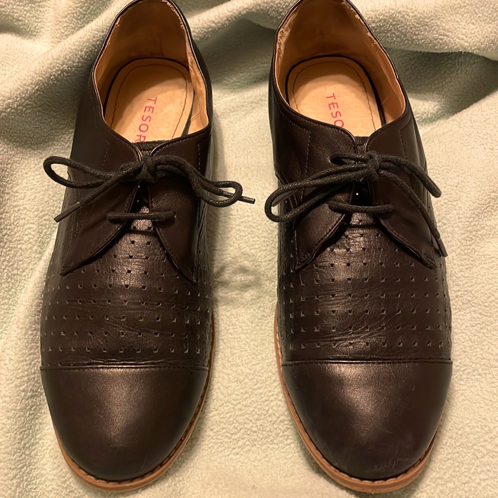 Tesori black shoes Size 10 medium